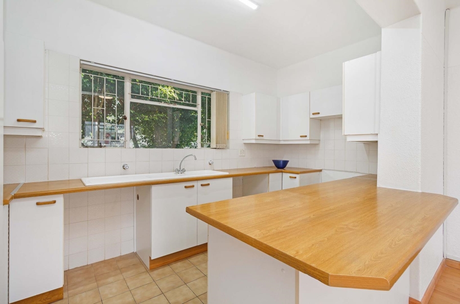 2 Bedroom Property for Sale in Oranjezicht Western Cape